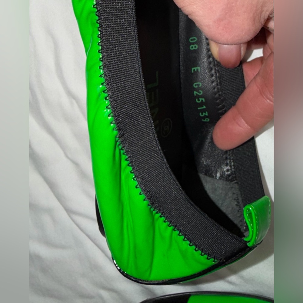 Chanel Neon Green Black Patent Ballerina Ballet Flat 39 Vintage - Picture 16 of 16